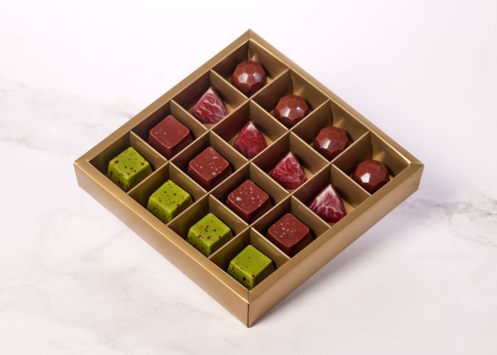 Fyldte Chokolader - 16 stk æske (Økologisk) Æ4 